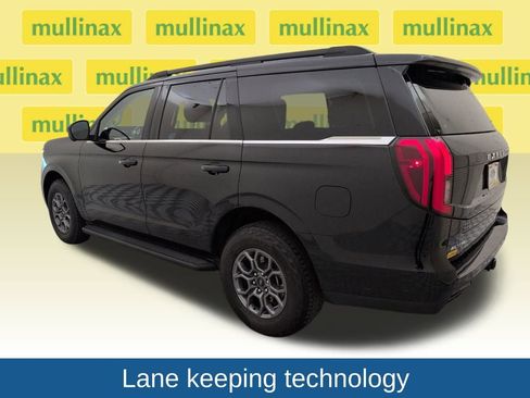 Certified 2025 Ford Expedition Active image 8