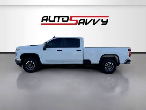 Used 2023 Chevrolet Silverado 2500 W/T w/ WT Convenience Package AWD/4WD image 4