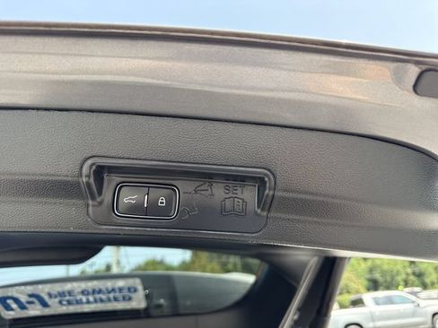 Used 2022 Ford Explorer ST w/ Equipment Group 401A RWD image 35