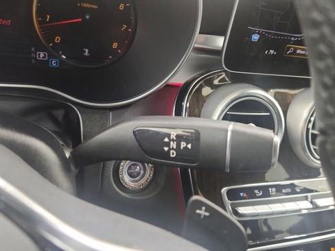 Used 2020 Mercedes-Benz GLC 300 4MATIC image 23