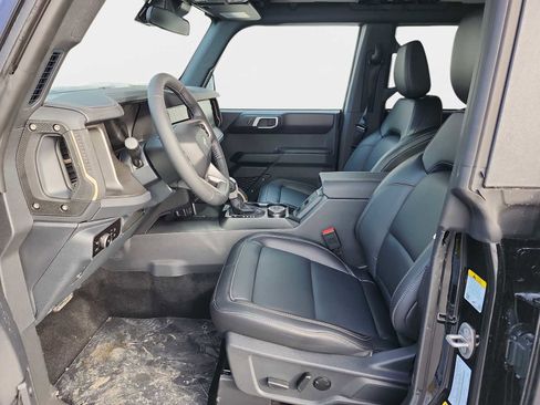 New 2025 Ford Bronco Badlands AWD/4WD image 11