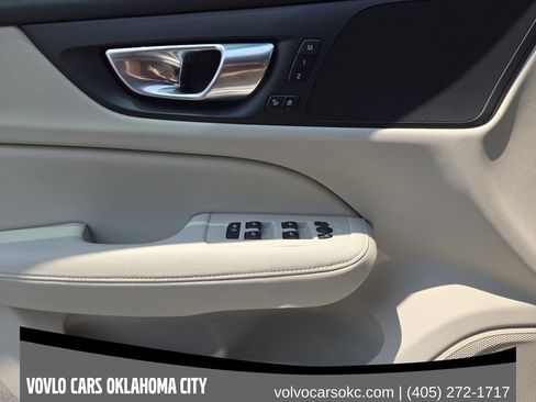 Certified 2026 Volvo V60 B5 Cross Country Plus w/ Climate Package AWD/4WD image 25