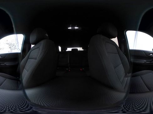 Used 2025 Chevrolet Equinox LT image 42