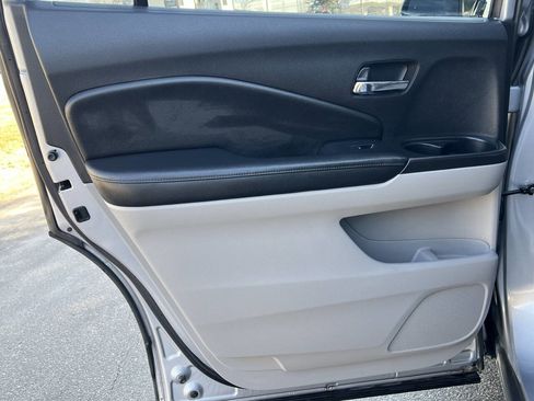 Used 2018 Honda Pilot EX image 18