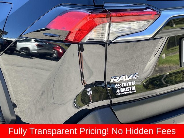 Used 2020 Toyota RAV4 Limited AWD/4WD image 5