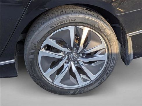 Used 2018 Honda Accord EX image 22