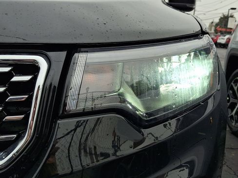 New 2026 Jeep Compass Limited w/ Sun, Sound & Navigation Group image 4