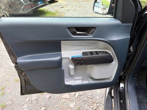 Used 2025 Ford Maverick XLT w/ XLT Luxury Package FWD image 18