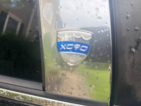 Used 2010 Volvo XC90 V8 AWD/4WD image 6