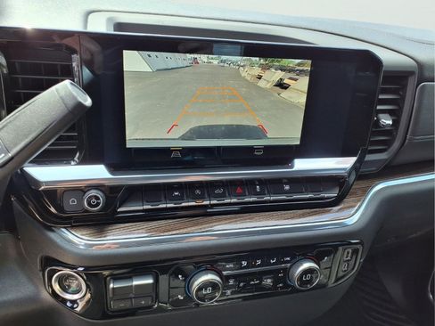 Used 2023 Chevrolet Silverado 1500 RST AWD/4WD image 16