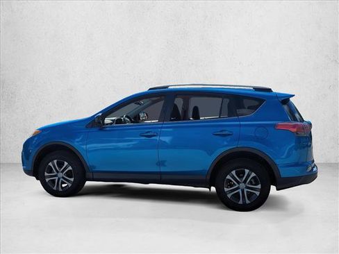 Certified 2018 Toyota RAV4 LE image 8