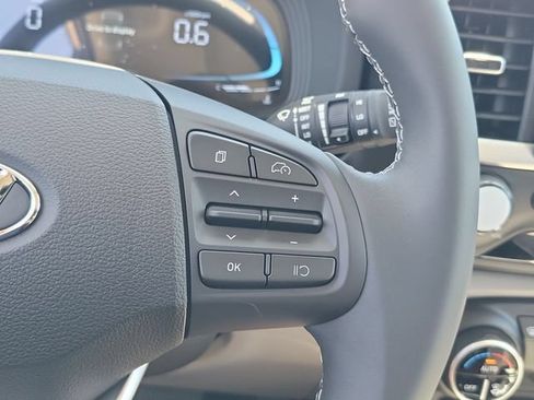 New 2026 Hyundai Venue SEL FWD image 8
