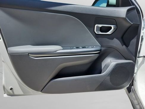 New 2026 Kia K4 FWD image 29