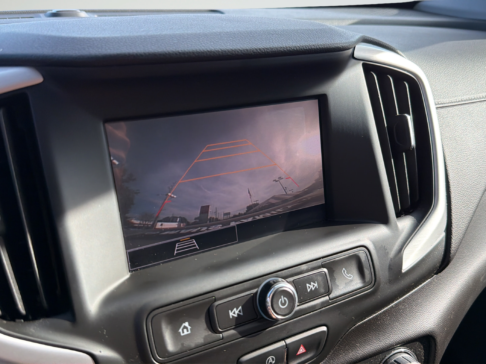 Used 2023 GMC Terrain SLE w/ Driver Convenience Package FWD image 25