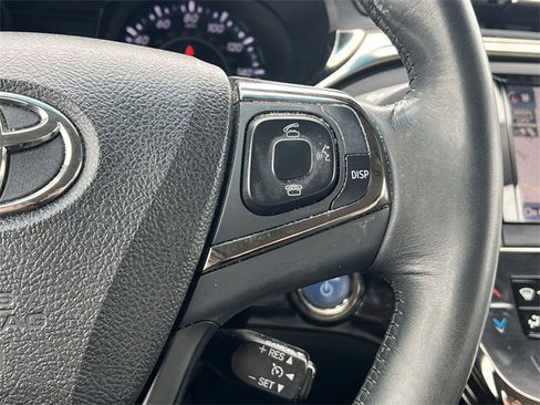 Used 2014 Toyota Avalon Limited image 22