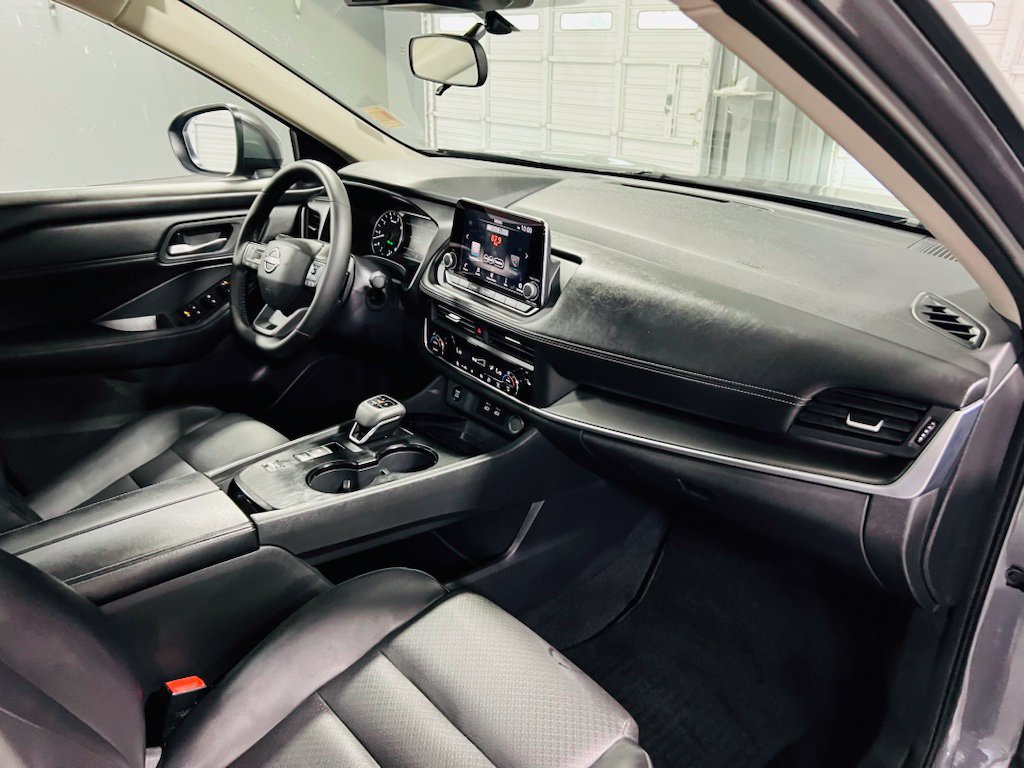 Used 2026 Nissan Rogue SV w/ SV Premium Package FWD image 34