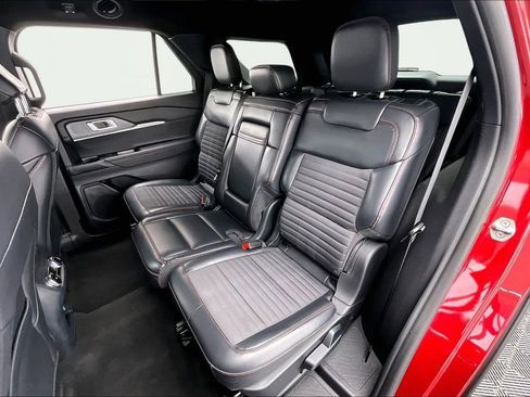 Certified 2025 Ford Explorer ST-Line w/ ST-Line Street Pack image 26
