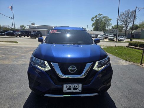Used 2020 Nissan Rogue SV w/ Premium Package FWD image 3