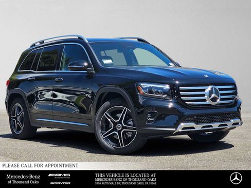 Used 2026 Mercedes-Benz GLB 250 4MATIC image 1