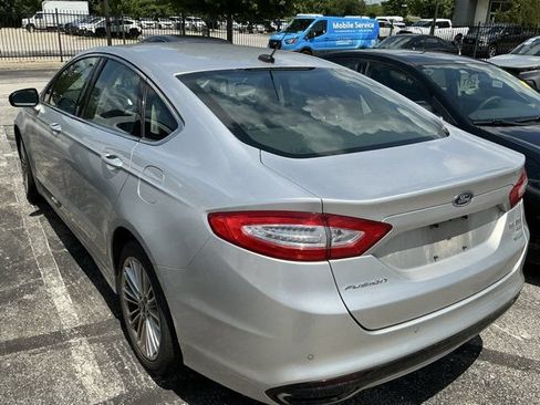 Used 2014 Ford Fusion SE w/ Equipment Group 202A FWD image 10