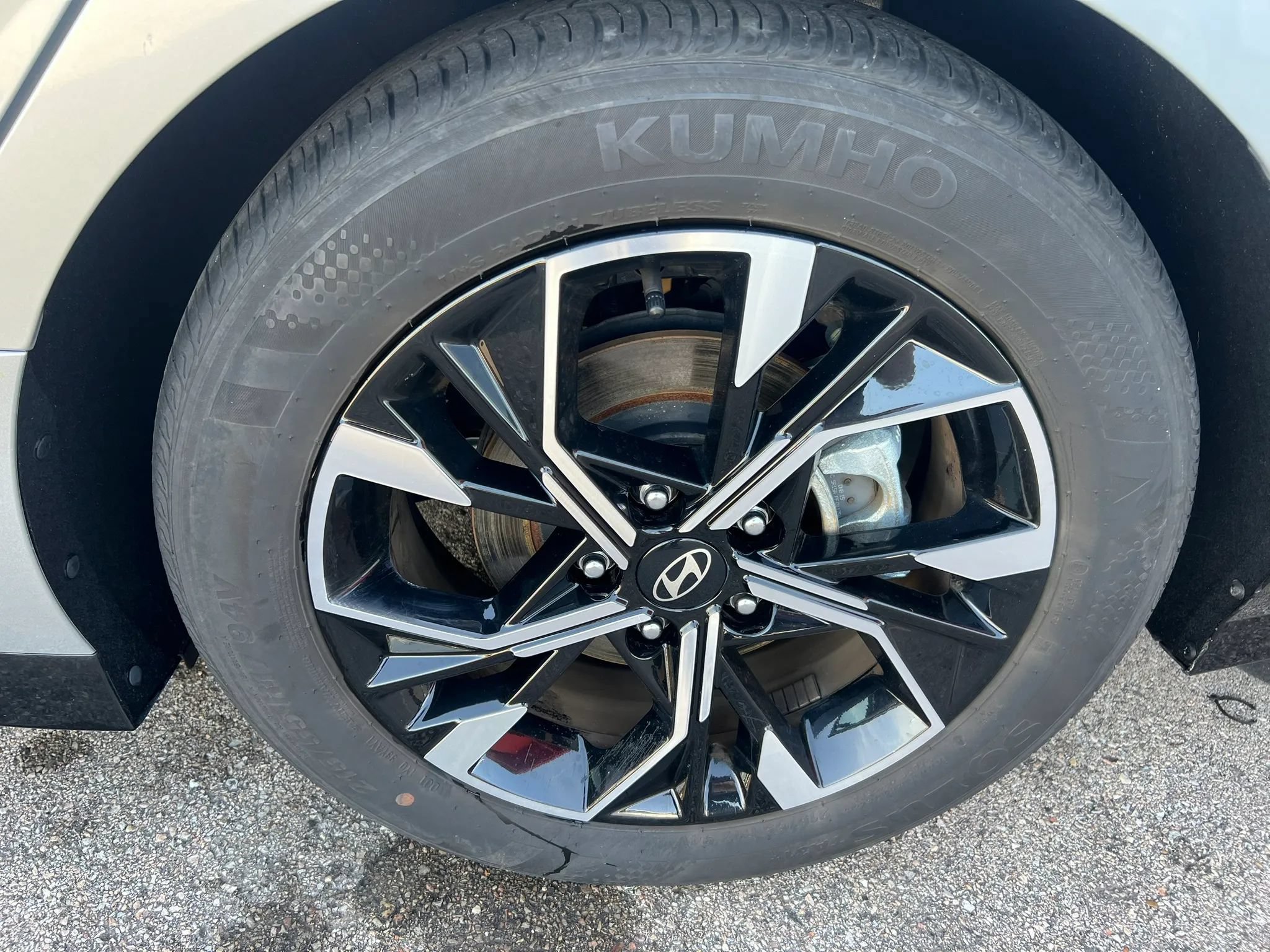Used 2025 Hyundai Sonata SEL FWD image 17