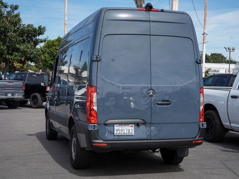 Used 2019 Mercedes-Benz Sprinter 144 image 8