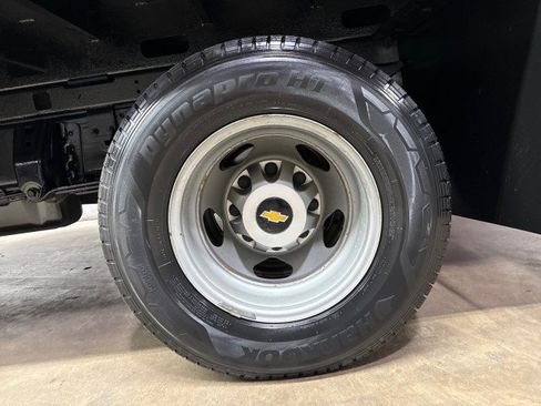 Used 2019 Chevrolet Silverado 3500 W/T w/ WT Convenience Package AWD/4WD image 34