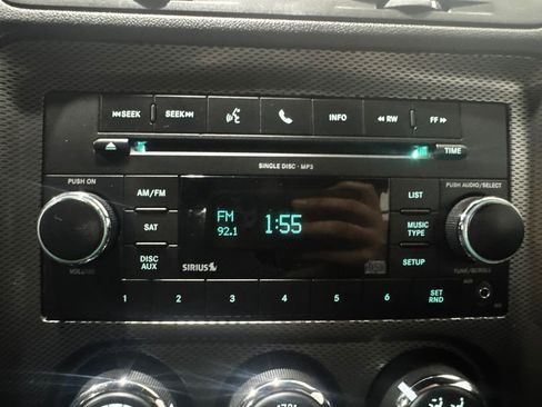 Used 2011 Dodge Challenger R/T image 25