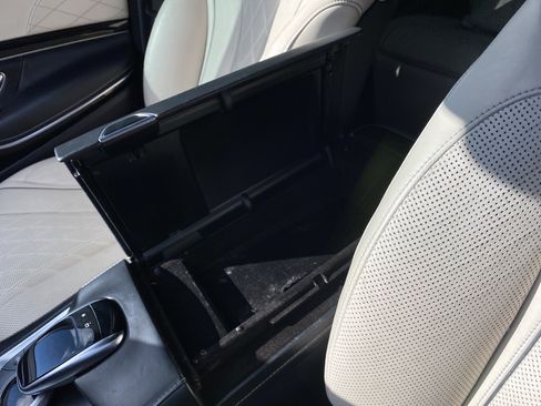 Used 2016 Mercedes-Benz Maybach S 600 image 36