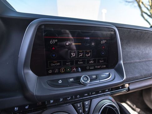 Used 2020 Chevrolet Camaro ZL1 image 13