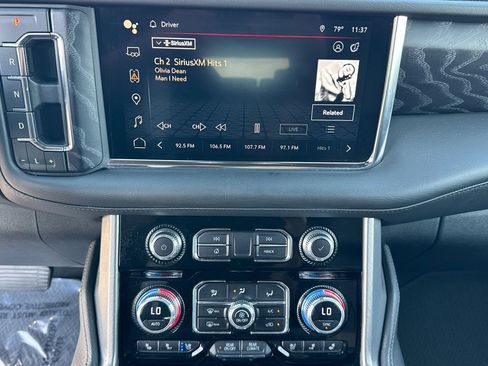 Used 2023 GMC Yukon XL Denali image 30