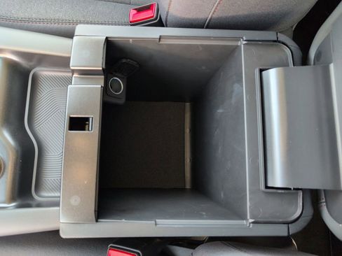 New 2026 Ford Explorer Active image 35