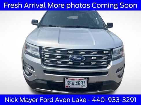 Used 2016 Ford Explorer XLT w/ Equipment Group 202A AWD/4WD image 10