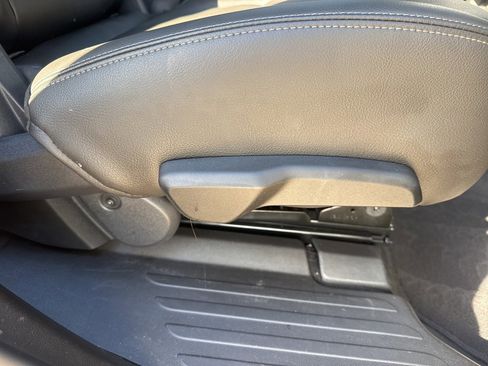 Used 2023 Cadillac XT6 Luxury image 58