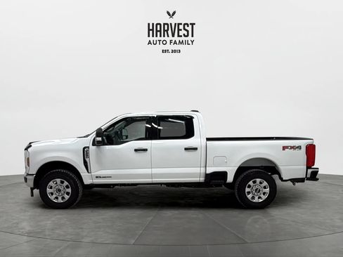 Used 2024 Ford F250 XLT w/ FX4 Off-Road Package AWD/4WD image 2