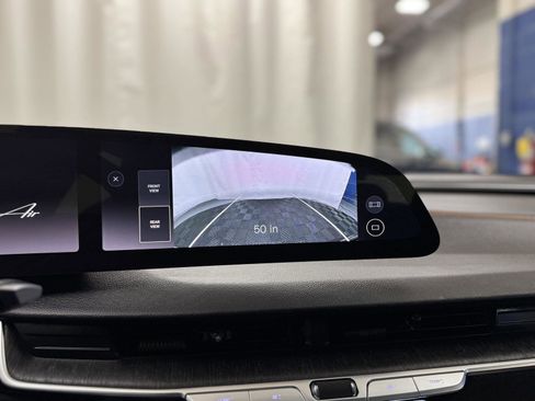 Used 2023 Lucid Air Touring image 29