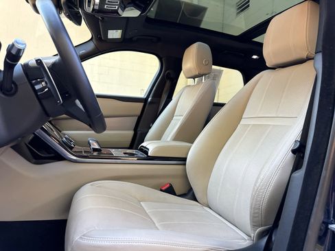 Certified 2021 Land Rover Range Rover Velar R-Dynamic S image 12