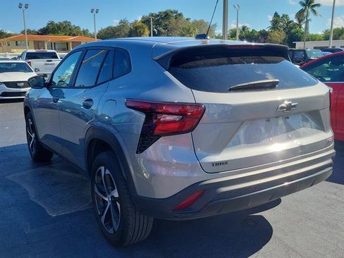 Certified 2024 Chevrolet Trax RS image 4
