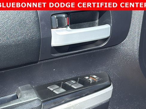 Used 2016 Toyota Tundra SR5 w/ SR5 Upgrade Package image 12