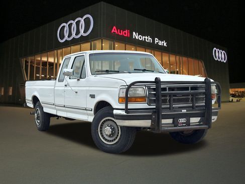 Used 1994 Ford F250 XL image 1