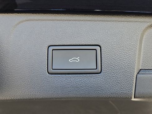 New 2026 Volkswagen Atlas SEL image 8