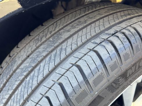 Used 2024 Cadillac Lyriq Luxury w/ LPO, Floor Liner Package image 13