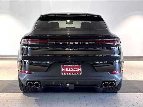 New 2026 Porsche Cayenne Coupe AWD/4WD image 6