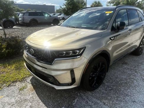 Used 2021 Kia Sorento SX FWD image 2