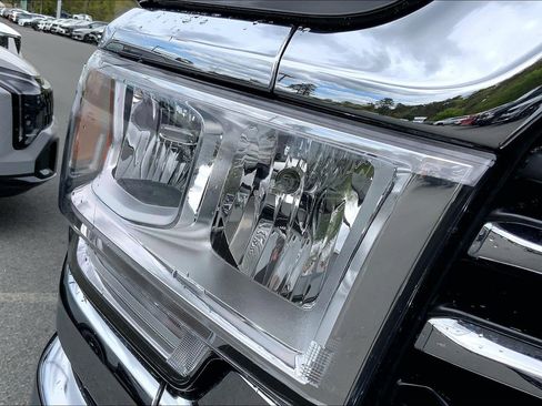 Used 2024 RAM 2500 Big Horn AWD/4WD image 30