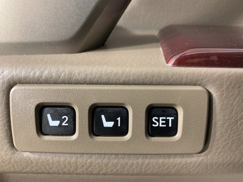 Used 2019 Lexus GX 460 image 19