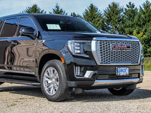 Used 2024 GMC Yukon Denali AWD/4WD image 43