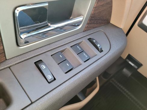 Used 2013 Ford F150 Lariat w/ Mid Equipment Group image 12