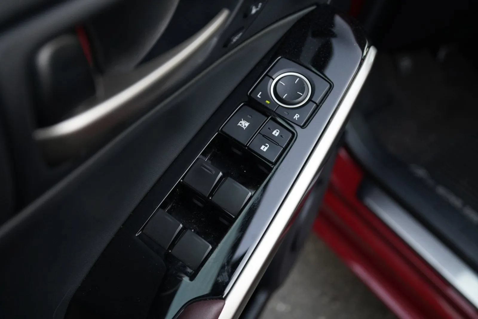 Used 2019 Lexus IS 300 AWD w/ Navigation Package image 19