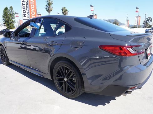 Certified 2025 Toyota Camry SE image 5